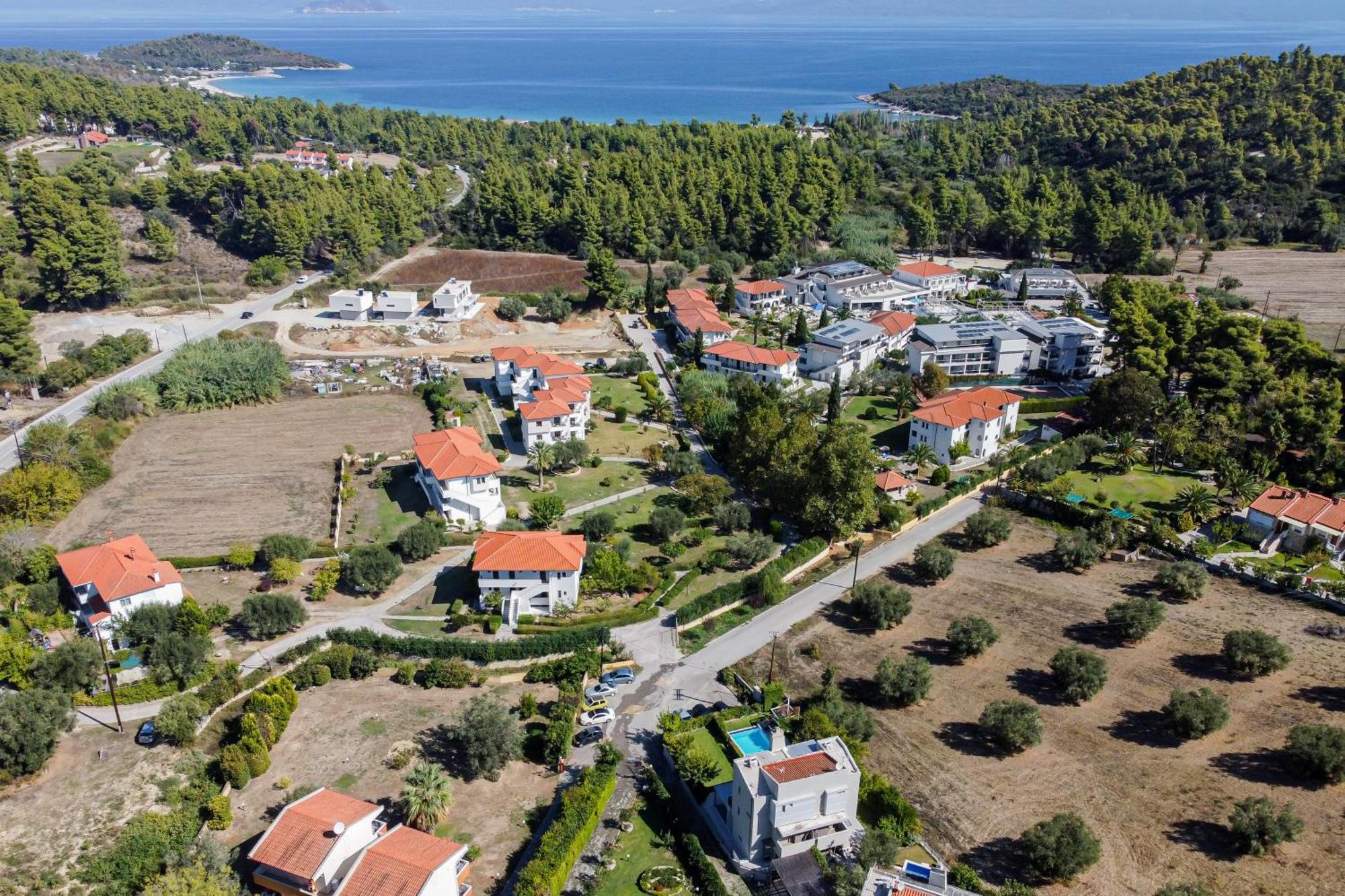 Deluxe Chrousso Pool Villa Палиури Экстерьер фото