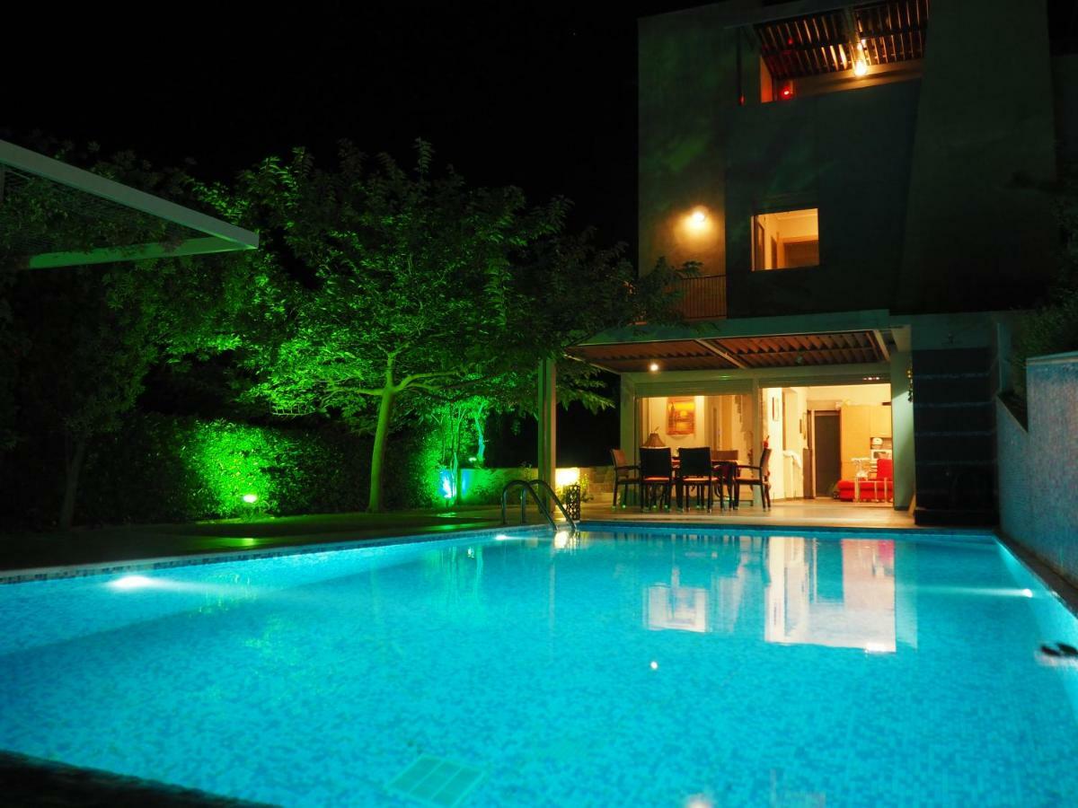 Deluxe Chrousso Pool Villa Палиури Экстерьер фото